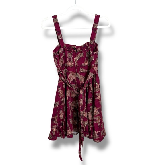 Dolls & Dames Fox A Line Mini Dress Size Medium - Picture 8 of 8